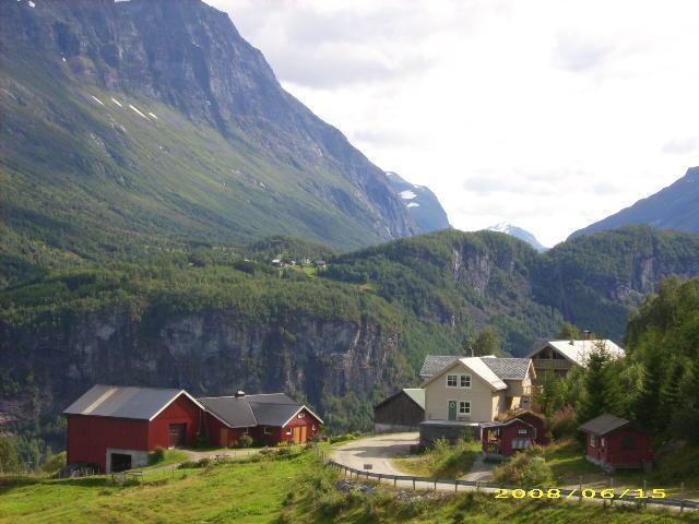 Apartamento Hesthaug Gard Eidsdal Exterior foto